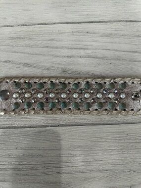 Pearl & Crystal Embellished Cream Bracelet